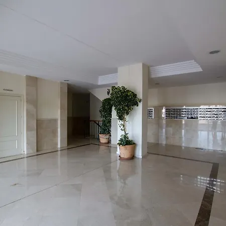 Parque Central Apartment *